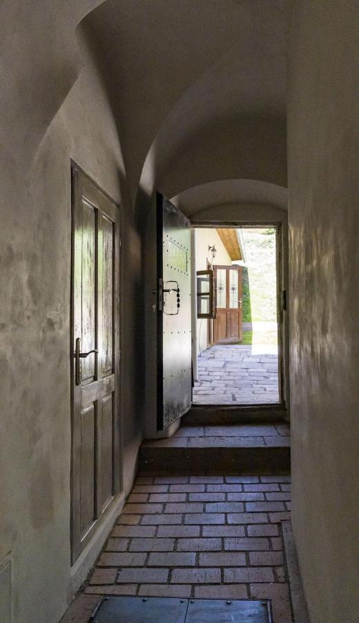 Apartman Charlotte V Dome So Studnou Na Streche Banská Štiavnica Exteriér fotografie